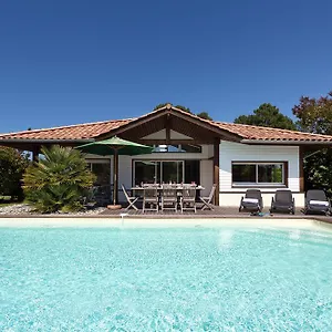 Madame La Prade Village de vacances